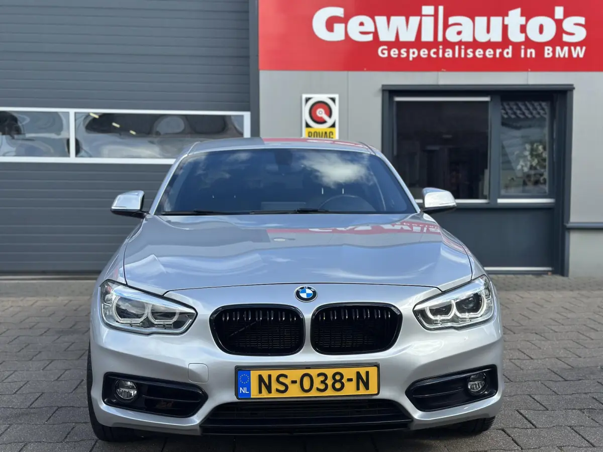 118i Executive Leder|Navi|CarPlay|HiFi Org NL