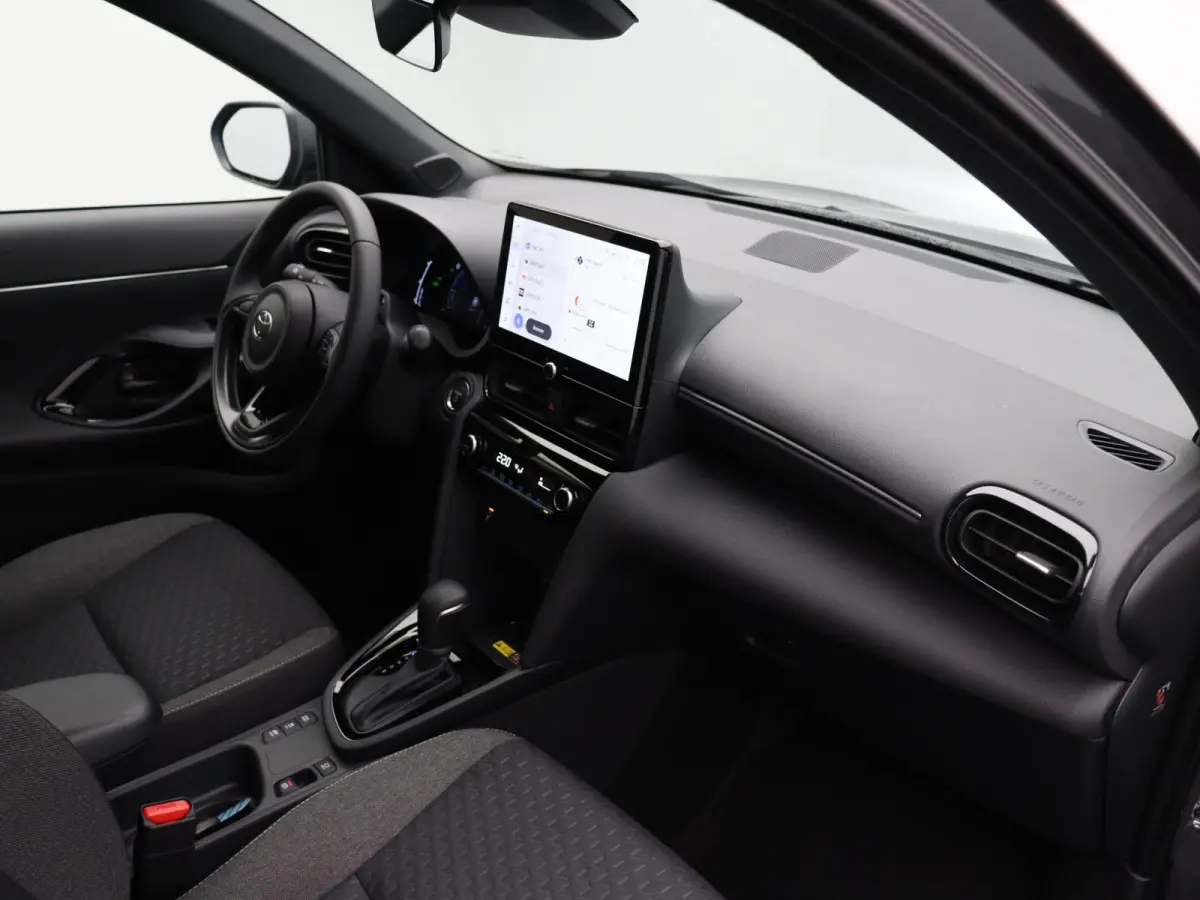 1.5 Hybrid 130 Dynamic | Stoelverwarming | Stuurwielverwarming | Apple Carplay & Android Auto | 10 jaar garantie |
