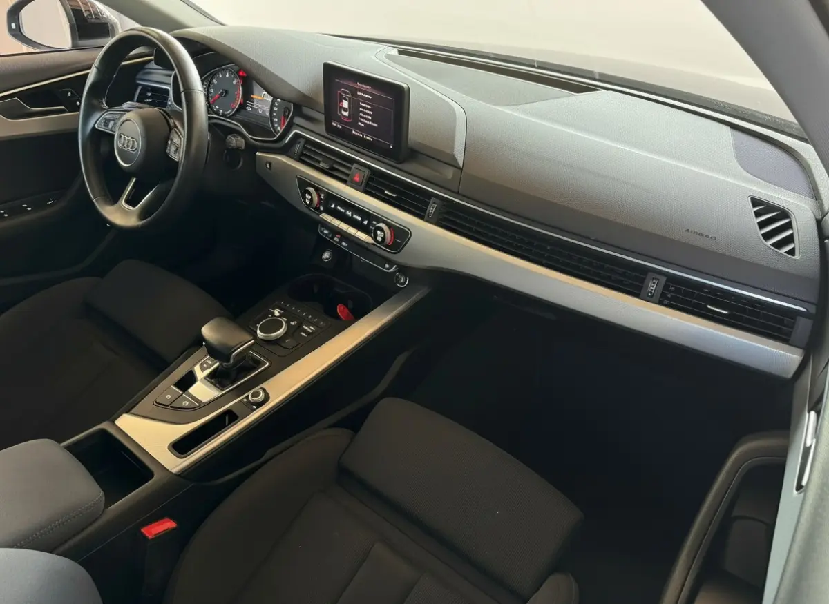 35 TFSI 2.0 150PK S-TRONIC SPORT EDITION NAVI/PDC/LED