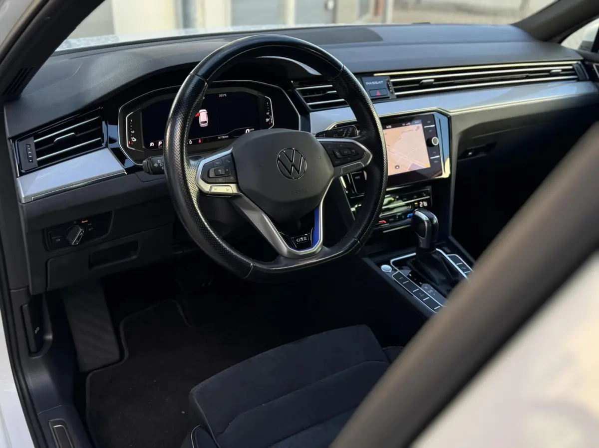 1.4 TSI PHEV GTE Business | Digital Cockpit | IQ Drive | CarPlay | Camera | Adaptive Cruise | Climate
