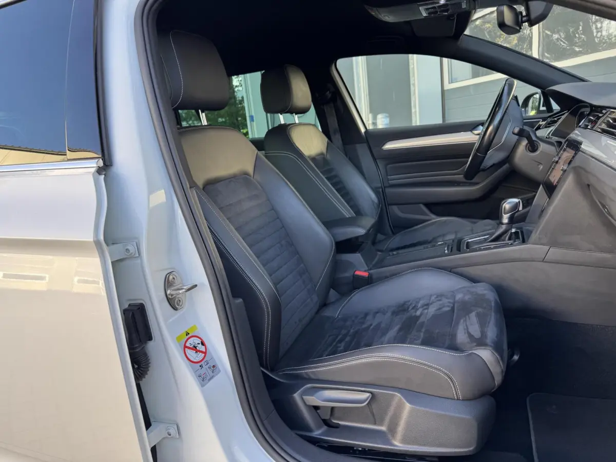 1.4 TSI PHEV GTE Business | Digital Cockpit | IQ Drive | CarPlay | Camera | Adaptive Cruise | Climate