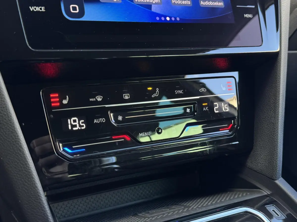 1.4 TSI PHEV GTE Business | Digital Cockpit | IQ Drive | CarPlay | Camera | Adaptive Cruise | Climate
