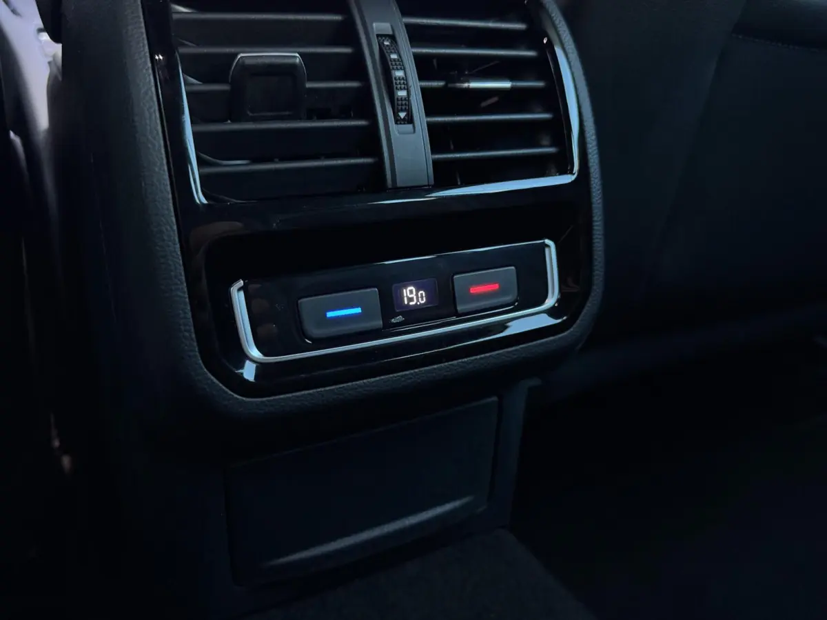 1.4 TSI PHEV GTE Business | Digital Cockpit | IQ Drive | CarPlay | Camera | Adaptive Cruise | Climate