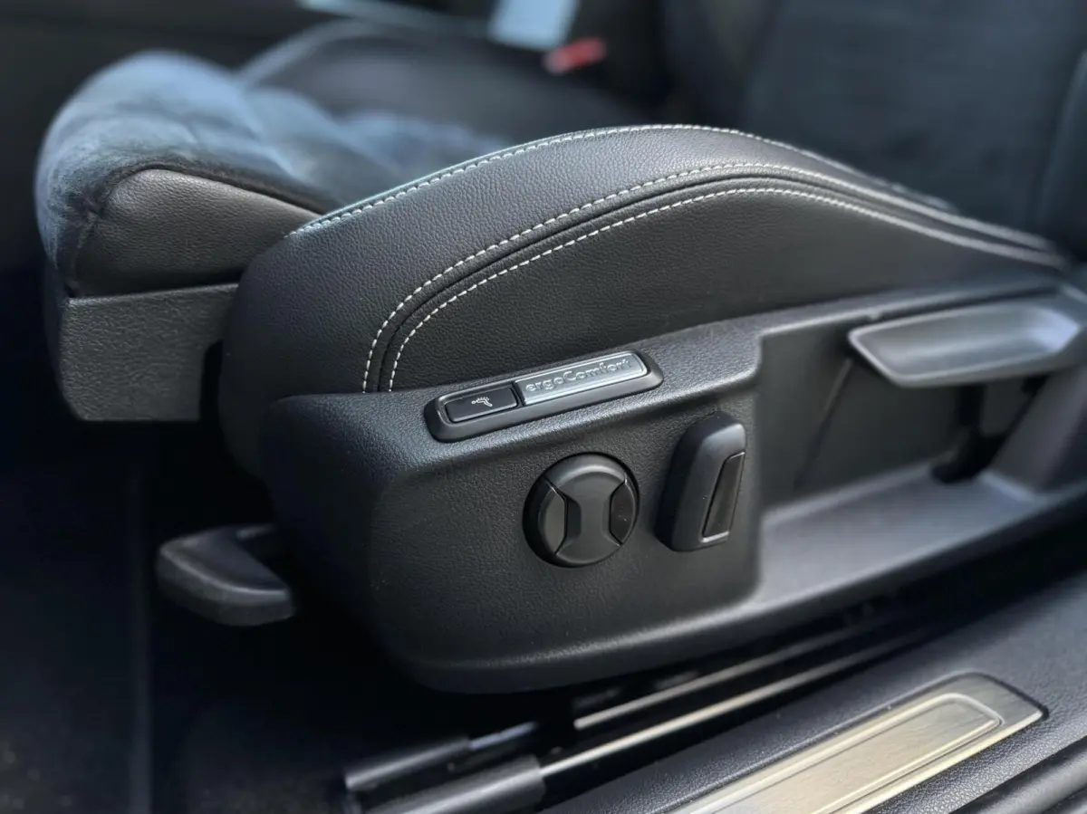 1.4 TSI PHEV GTE Business | Digital Cockpit | IQ Drive | CarPlay | Camera | Adaptive Cruise | Climate
