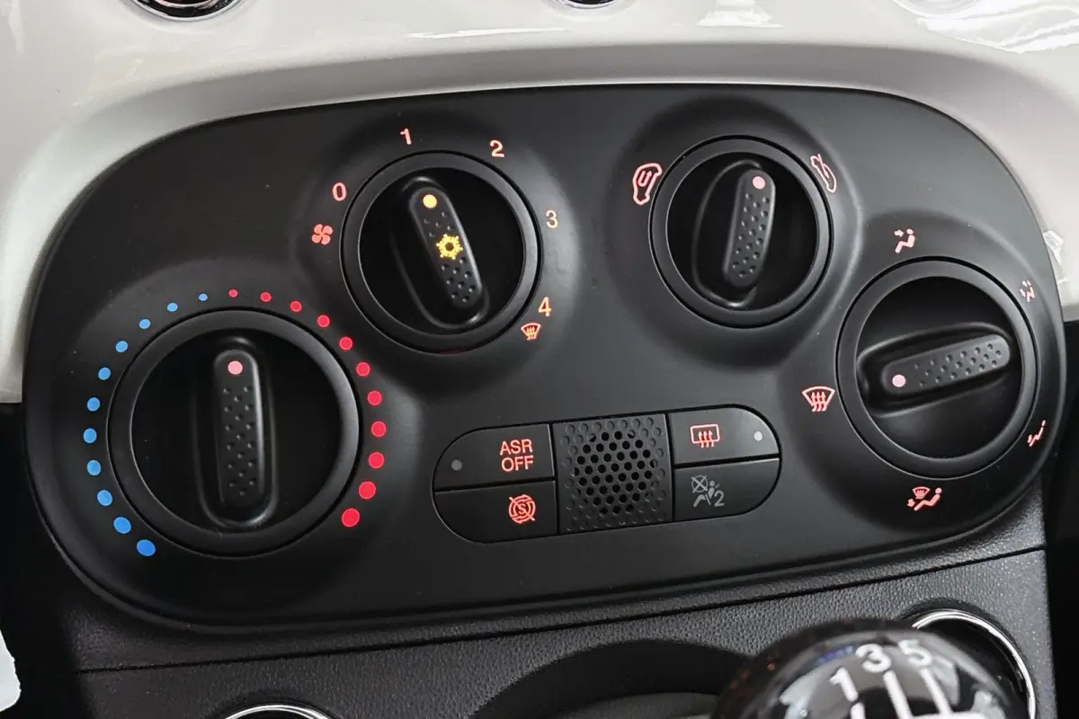 1.0 Hybrid Dolcevita Panoramadak Apple CarPlay Parkeersensoren