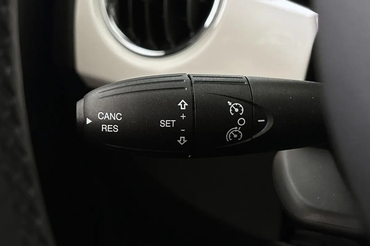 1.0 Hybrid Dolcevita Panoramadak Apple CarPlay Parkeersensoren