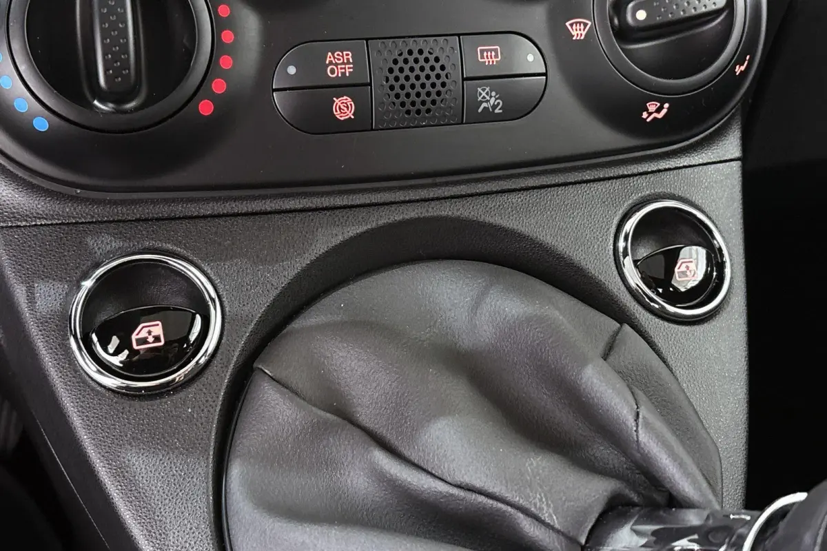 1.0 Hybrid Dolcevita Panoramadak Apple CarPlay Parkeersensoren