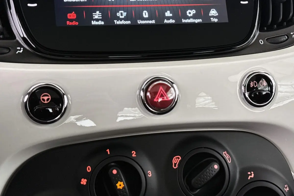 1.0 Hybrid Dolcevita Panoramadak Apple CarPlay Parkeersensoren