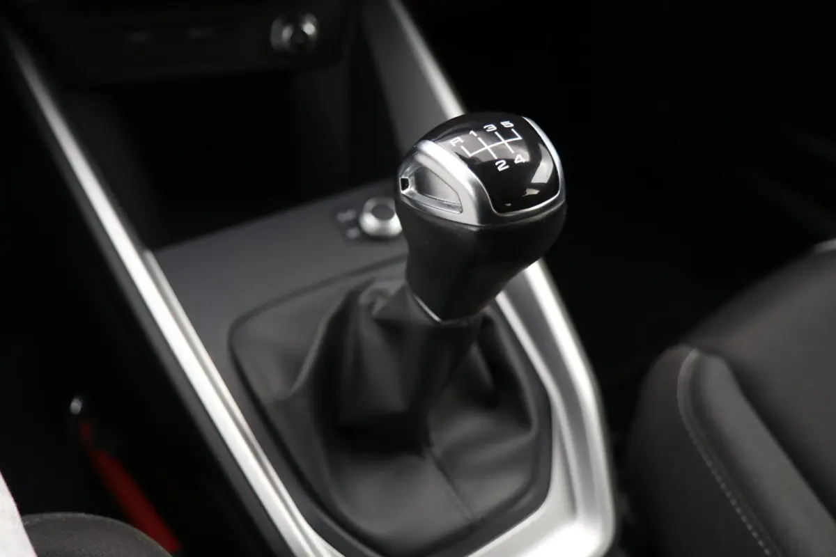 25 TFSI 95pk Pro Line | Stoelverwarming | Parkeersensoren | Cruise Control | Apple Carplay/Android Auto