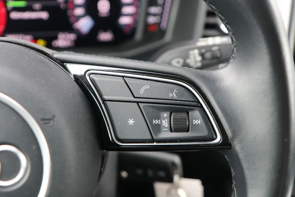 25 TFSI 95pk Pro Line | Stoelverwarming | Parkeersensoren | Cruise Control | Apple Carplay/Android Auto
