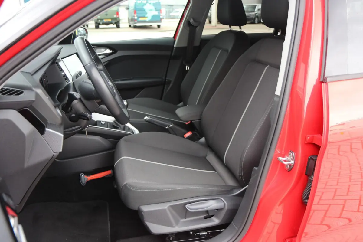 25 TFSI 95pk Pro Line | Stoelverwarming | Parkeersensoren | Cruise Control | Apple Carplay/Android Auto
