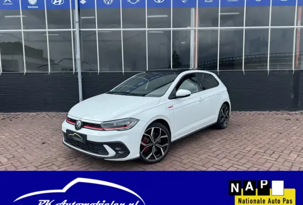 2.0 TSI GTI **BEATS + PANO + KEYLESS + PARK ASSIST**