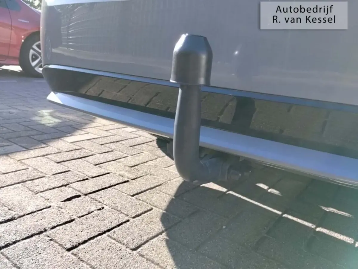 1.8 Hybrid Business Plus I Sportstoelen I Trekhaak I NL-auto