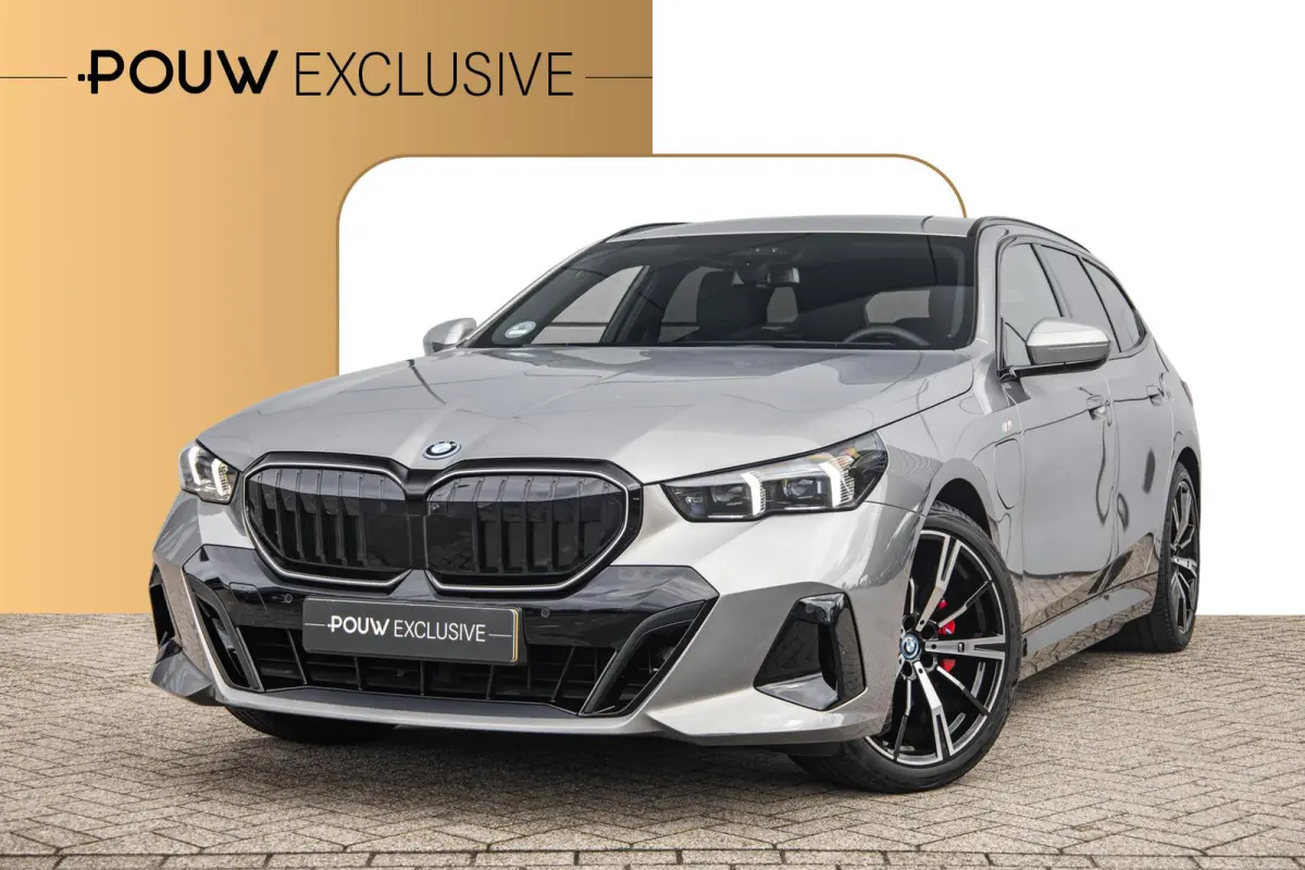 530e 299pk | SoH 96% | M Pakket | Trekhaak elektrisch wegklapbaar | Head-up display | Harman Kardon Soundsystem | LM Wielen 20 inch | Extra getint glas | Elektrisch verstelbare voorstoelen