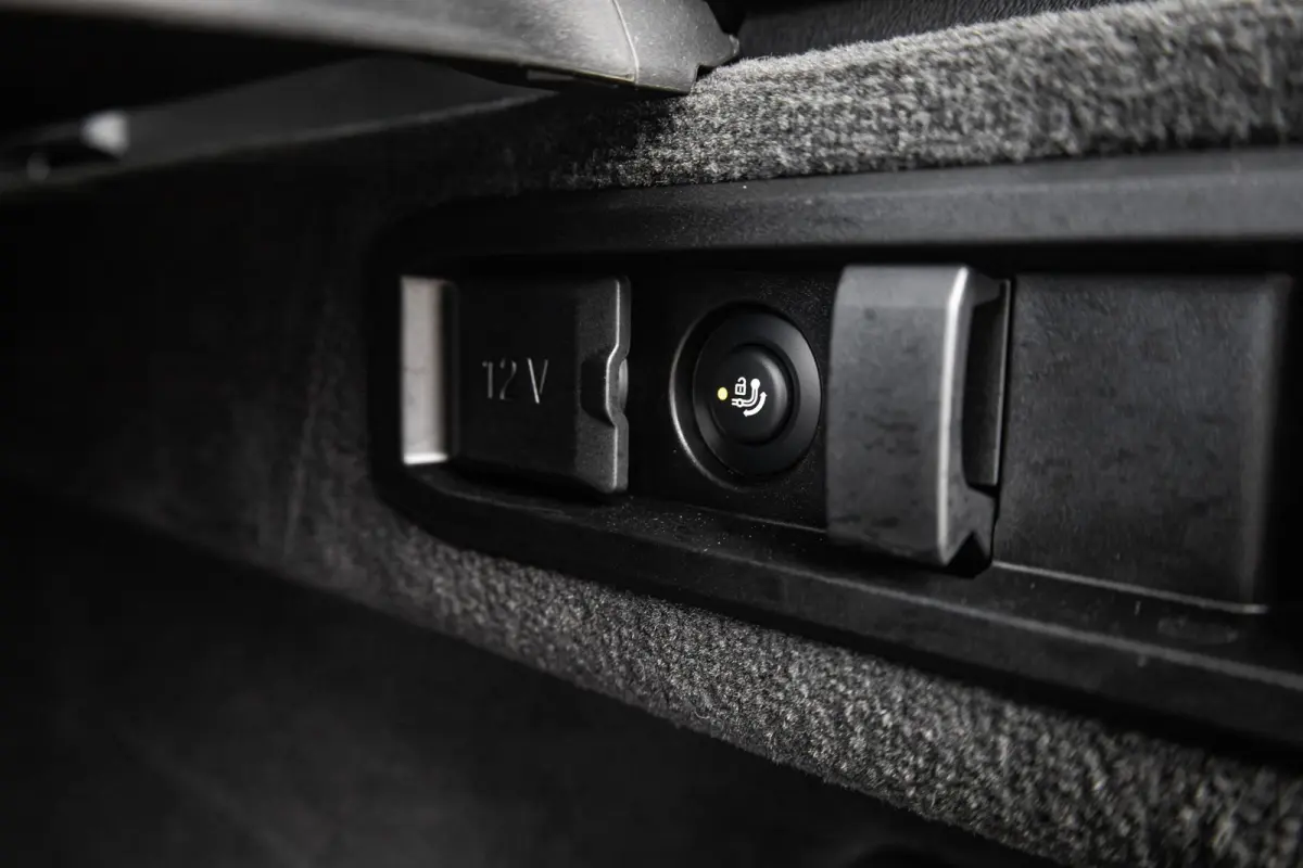 530e 299pk | SoH 96% | M Pakket | Trekhaak elektrisch wegklapbaar | Head-up display | Harman Kardon Soundsystem | LM Wielen 20 inch | Extra getint glas | Elektrisch verstelbare voorstoelen