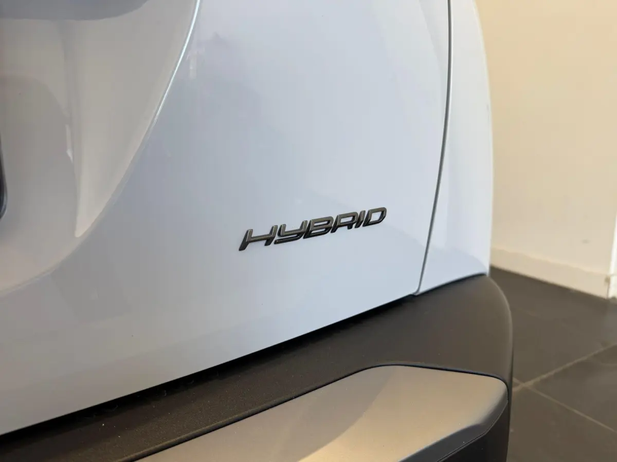 1.2 Hybrid 145 Allure | APPLE CARPLAY & ANDROID AUTO | CAMERA VOOR + ACHTER | DEMO AUTO BEL VOOR ACTUELE KM-STAND |