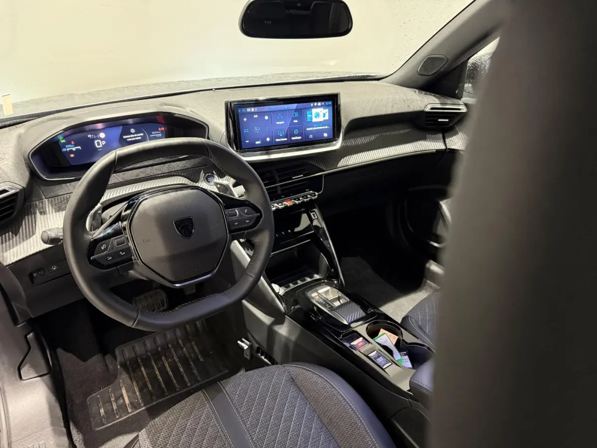 1.2 Hybrid 145 Allure | APPLE CARPLAY & ANDROID AUTO | CAMERA VOOR + ACHTER | DEMO AUTO BEL VOOR ACTUELE KM-STAND |