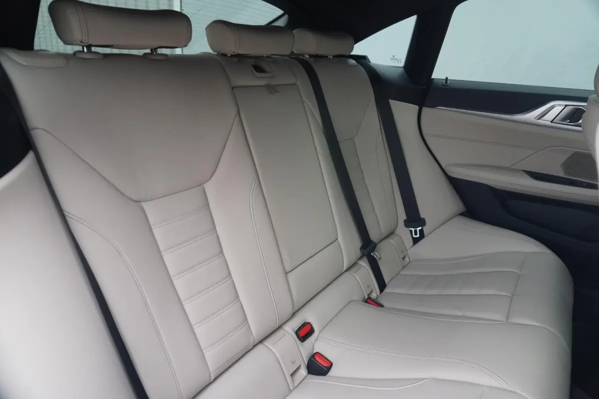 eDrive40 M Sport | HIFI | Cruise control adaptief met Stop&Go| Stoel & Stuurwielverwarming | Dodehoek detectie