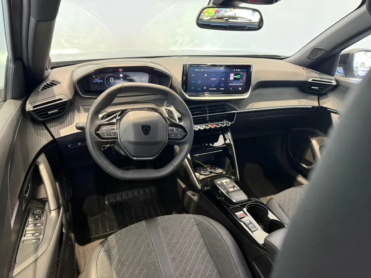 1.2 Hybrid 145 Allure | APPLE CARPLAY & ANDROID AUTO | CAMERA VOOR + ACHTER | DEMO AUTO BEL VOOR ACTUELE KM-STAND |