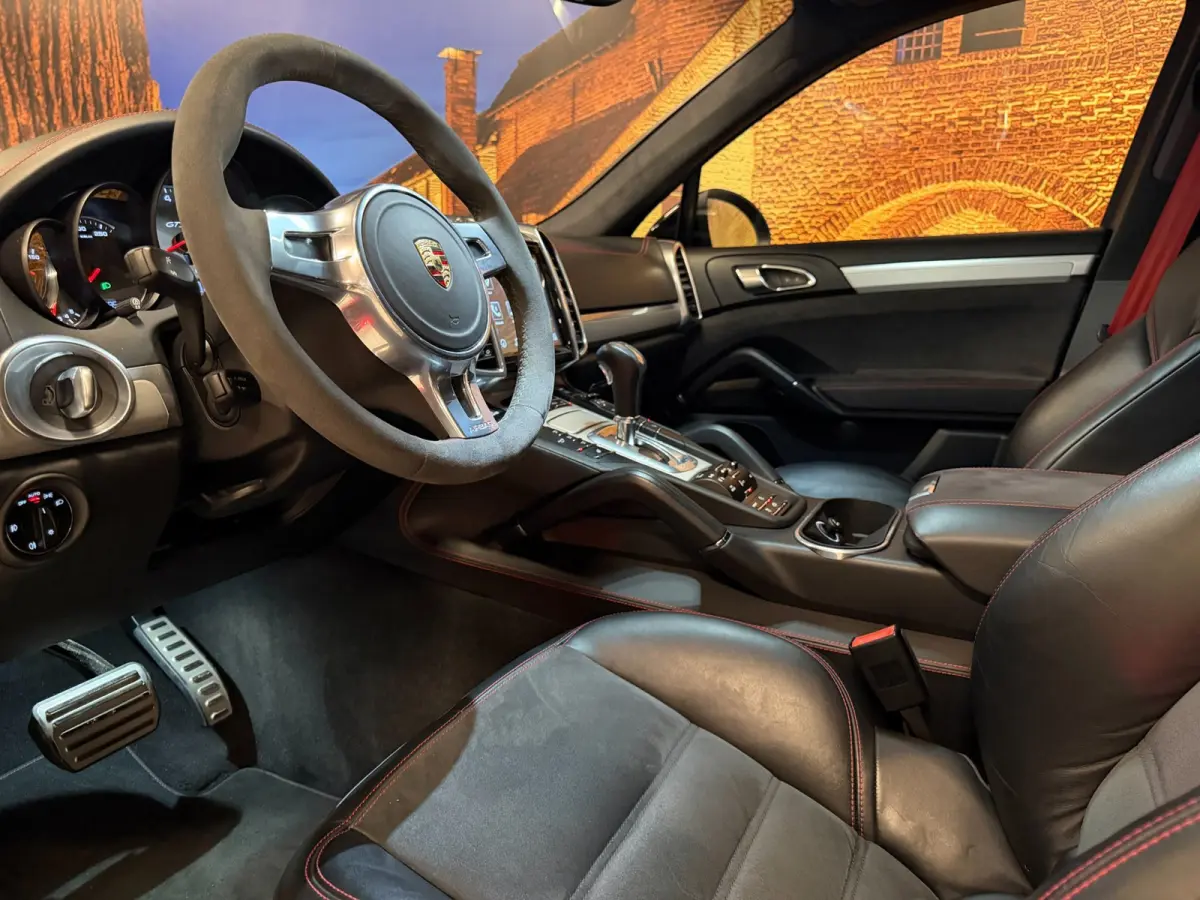 4.8 GTS Aut Panoramadak Leer Camera 21"