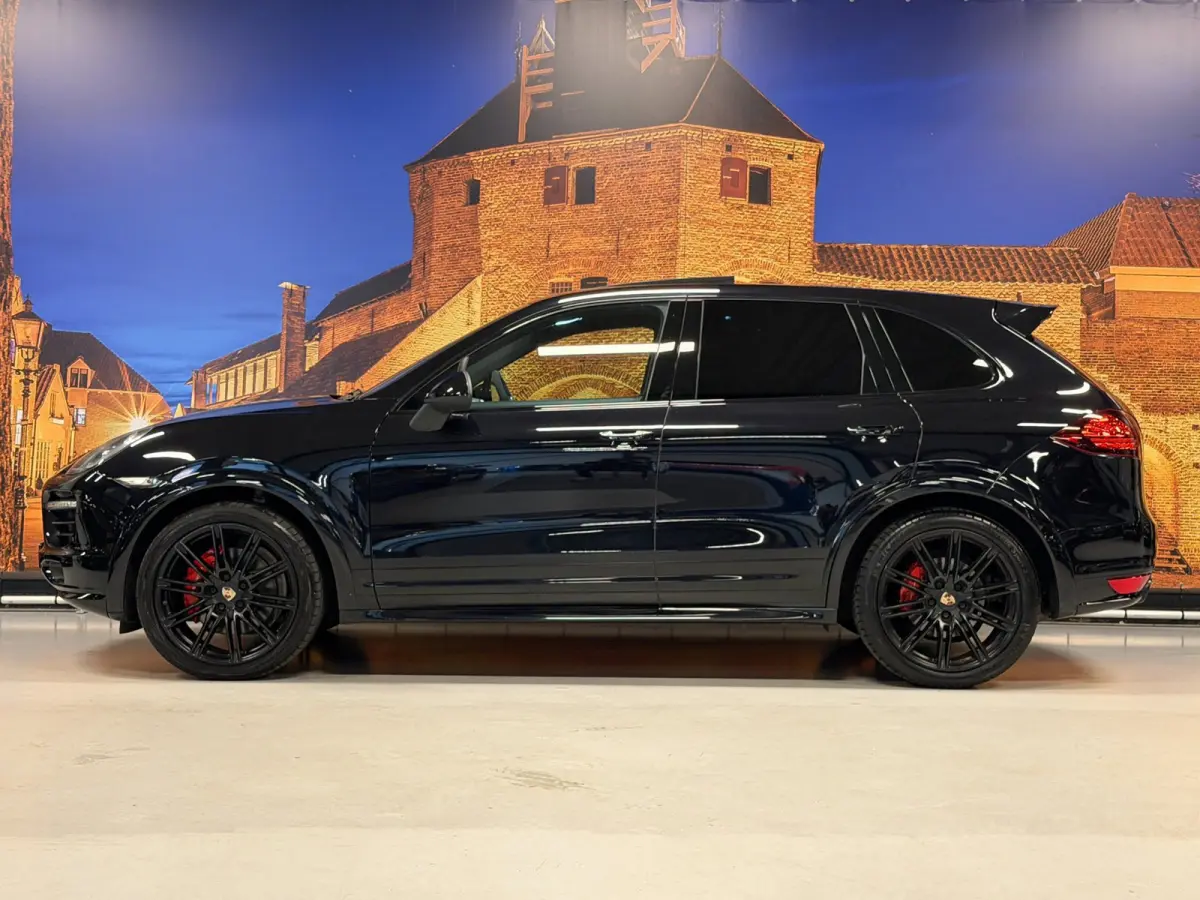 4.8 GTS Aut Panoramadak Leer Camera 21"