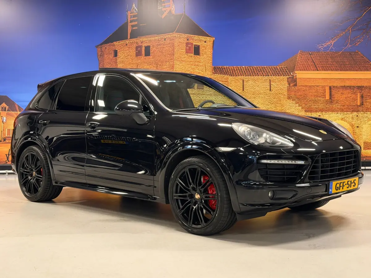 4.8 GTS Aut Panoramadak Leer Camera 21"