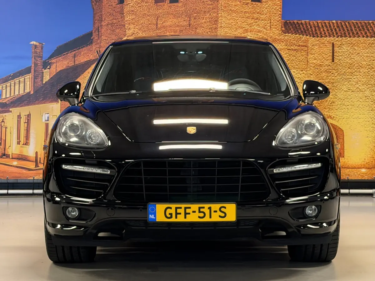 4.8 GTS Aut Panoramadak Leer Camera 21"