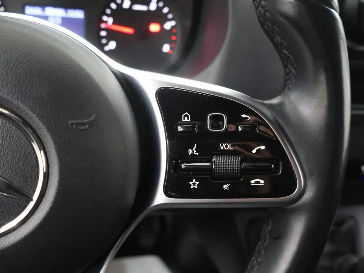 317 CDI | L2 H2 | NAVIGATIE | PARKEERCAMERA | 2-ZITS | STANDKACHEL | STOELVERWARMING | ALARM | CERTIFIED