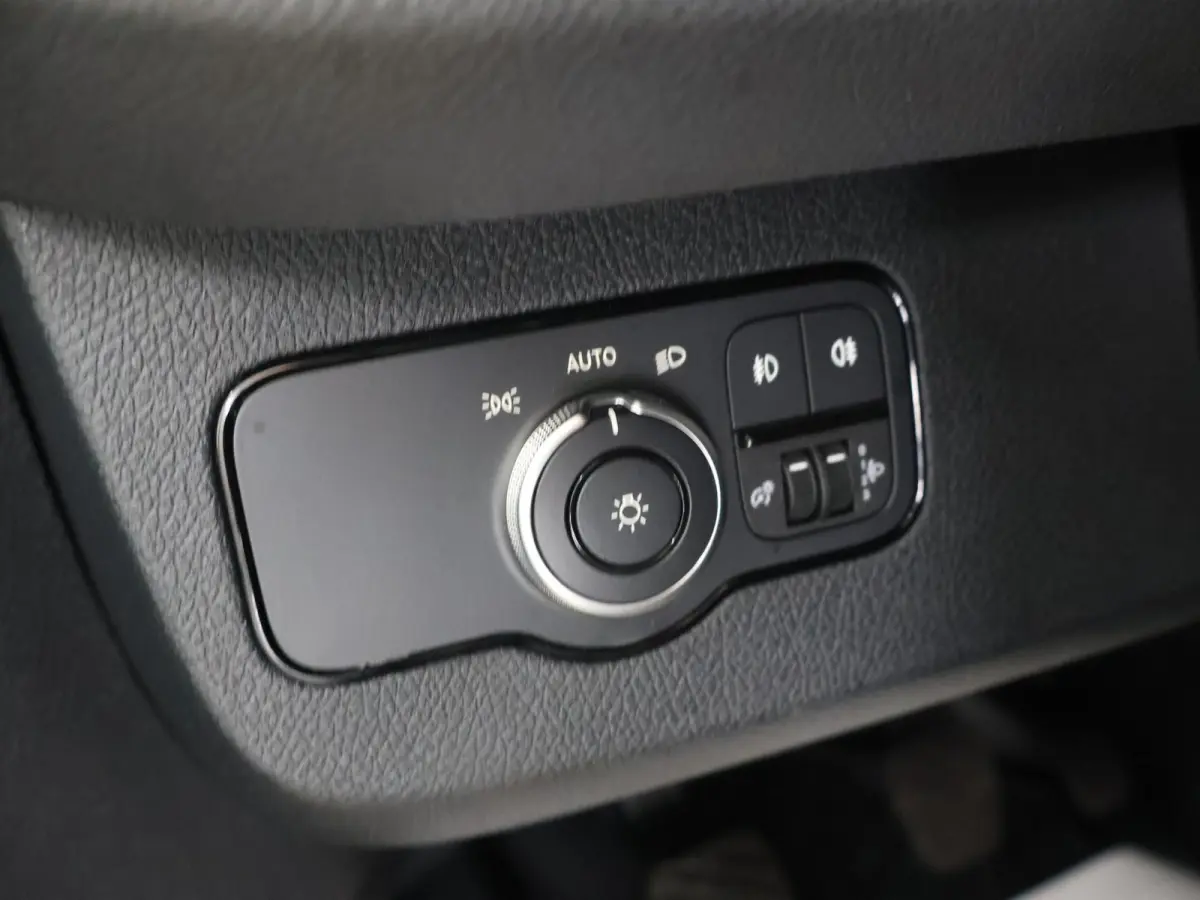 317 CDI | L2 H2 | NAVIGATIE | PARKEERCAMERA | 2-ZITS | STANDKACHEL | STOELVERWARMING | ALARM | CERTIFIED