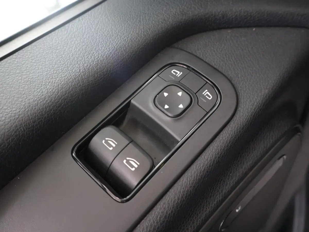 317 CDI | L2 H2 | NAVIGATIE | PARKEERCAMERA | 2-ZITS | STANDKACHEL | STOELVERWARMING | ALARM | CERTIFIED