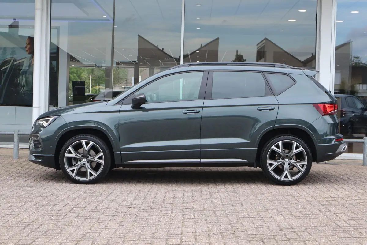 1.5 TSI 150pk DSG FR Business Intense | Panoramadak | Camera | Adaptive Cruise | PDC | Stoelverwarming | Carplay