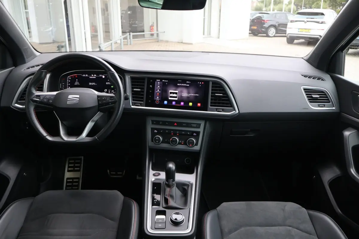 1.5 TSI 150pk DSG FR Business Intense | Panoramadak | Camera | Adaptive Cruise | PDC | Stoelverwarming | Carplay