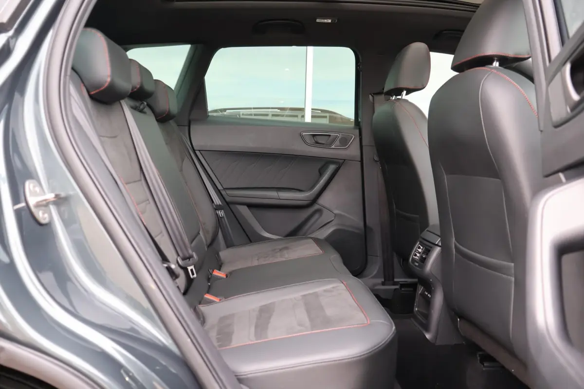 1.5 TSI 150pk DSG FR Business Intense | Panoramadak | Camera | Adaptive Cruise | PDC | Stoelverwarming | Carplay