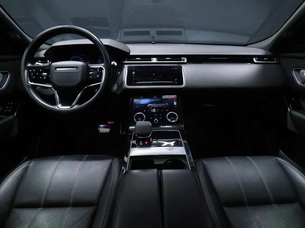 2.0 P400e R-Dynamic HSE [SCHUIFKANTELDAK, MERIDAN AUDIO, APPLE CARPLAY, TREKHAAK AFNEEMBAAR, CAMERA,DIGITAL DASH, HEAD UP, STUUR.STOELVERWARMING, ELEK.. ACHTERKLEP,