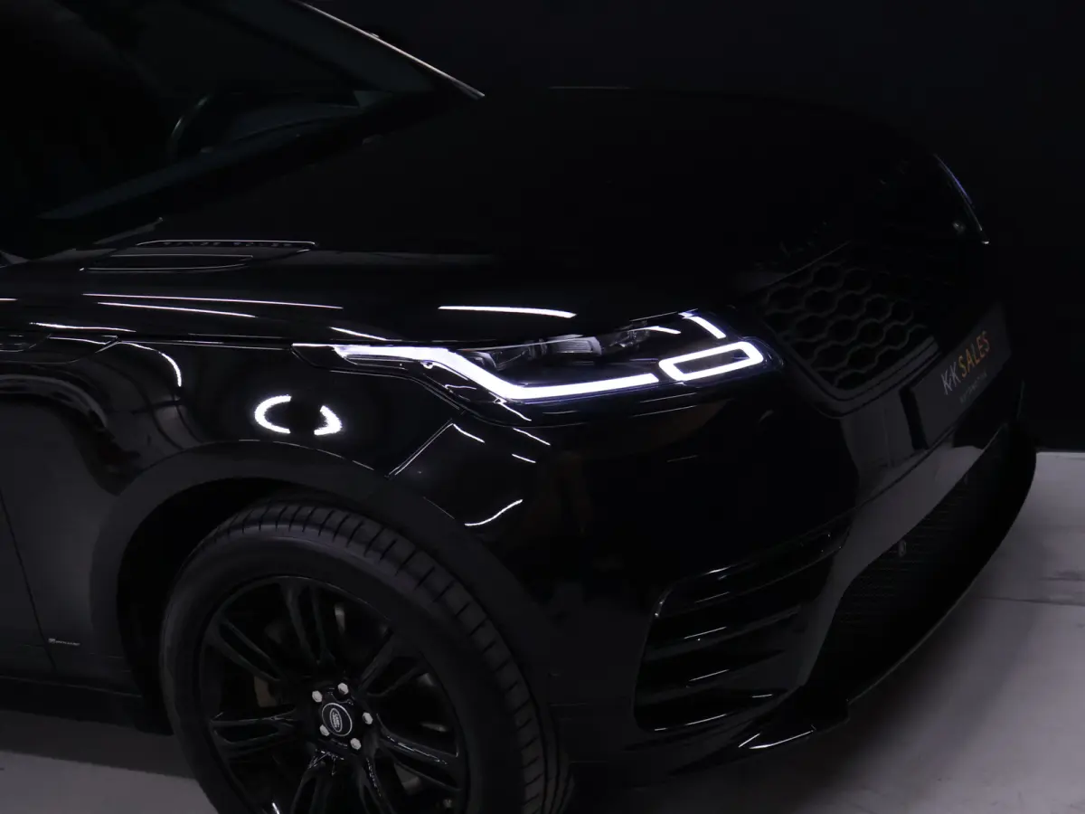 2.0 P400e R-Dynamic HSE [SCHUIFKANTELDAK, MERIDAN AUDIO, APPLE CARPLAY, TREKHAAK AFNEEMBAAR, CAMERA,DIGITAL DASH, HEAD UP, STUUR.STOELVERWARMING, ELEK.. ACHTERKLEP,