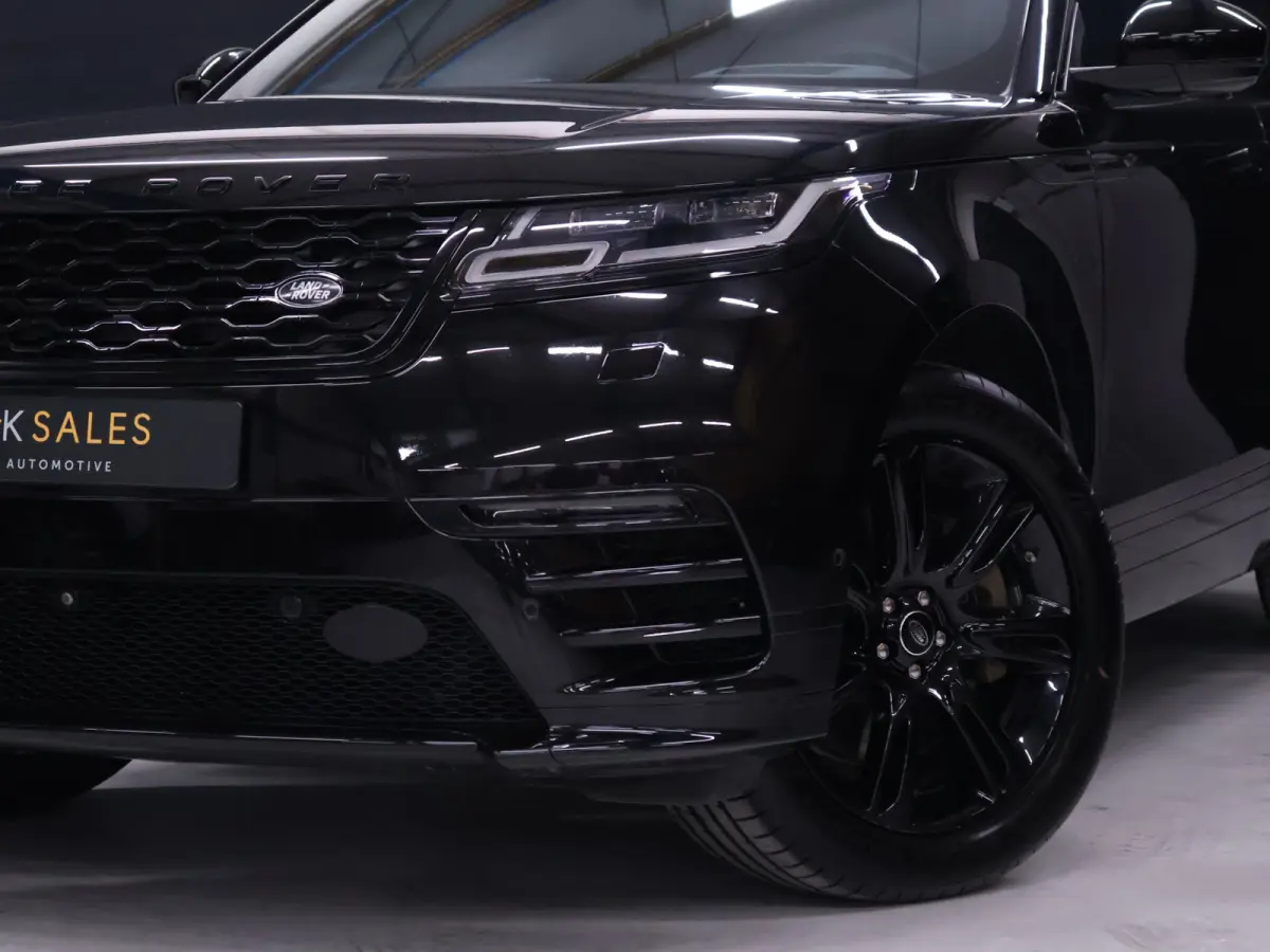 2.0 P400e R-Dynamic HSE [SCHUIFKANTELDAK, MERIDAN AUDIO, APPLE CARPLAY, TREKHAAK AFNEEMBAAR, CAMERA,DIGITAL DASH, HEAD UP, STUUR.STOELVERWARMING, ELEK.. ACHTERKLEP,