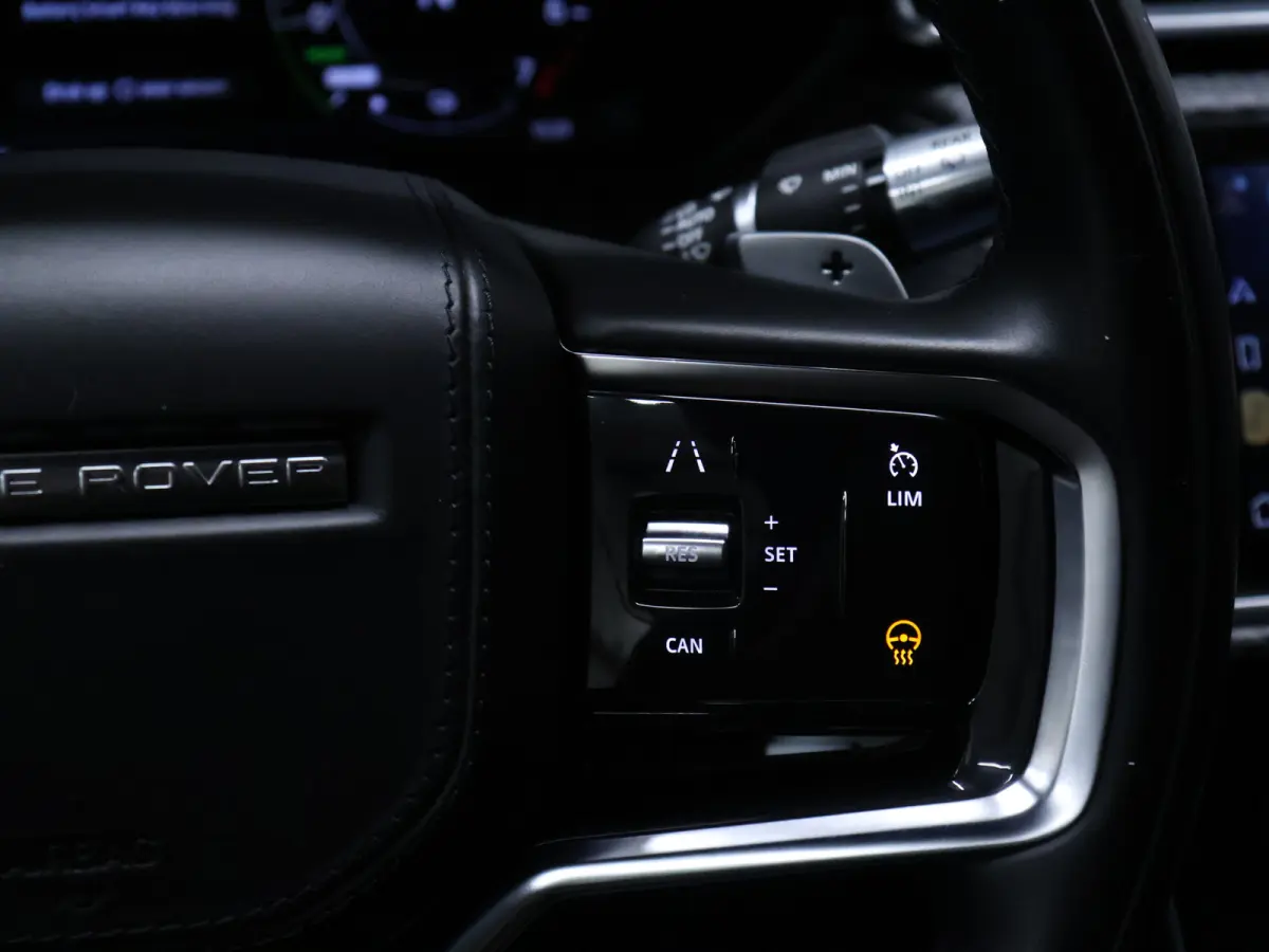 2.0 P400e R-Dynamic HSE [SCHUIFKANTELDAK, MERIDAN AUDIO, APPLE CARPLAY, TREKHAAK AFNEEMBAAR, CAMERA,DIGITAL DASH, HEAD UP, STUUR.STOELVERWARMING, ELEK.. ACHTERKLEP,