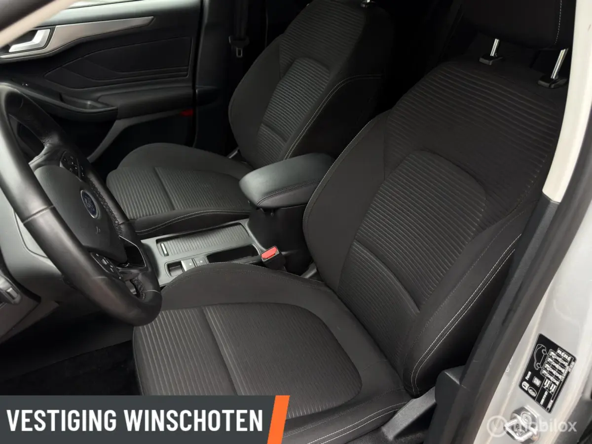 1.0 EcoBoost Hybrid Titanium Automaat! | PDC V+A | Navi | Cruise | LED |
