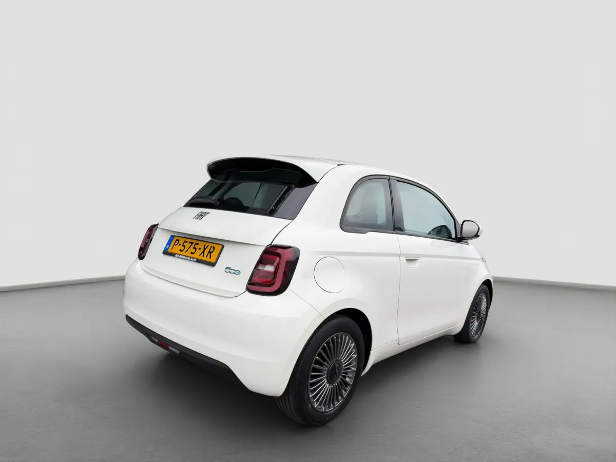 Icon 118pk 42 kWh | SOH 93% |  Navigatie | Climate control | Bluetooth | LM Velgen | Cruise control | Regensensor | Verkeersborddetectie |