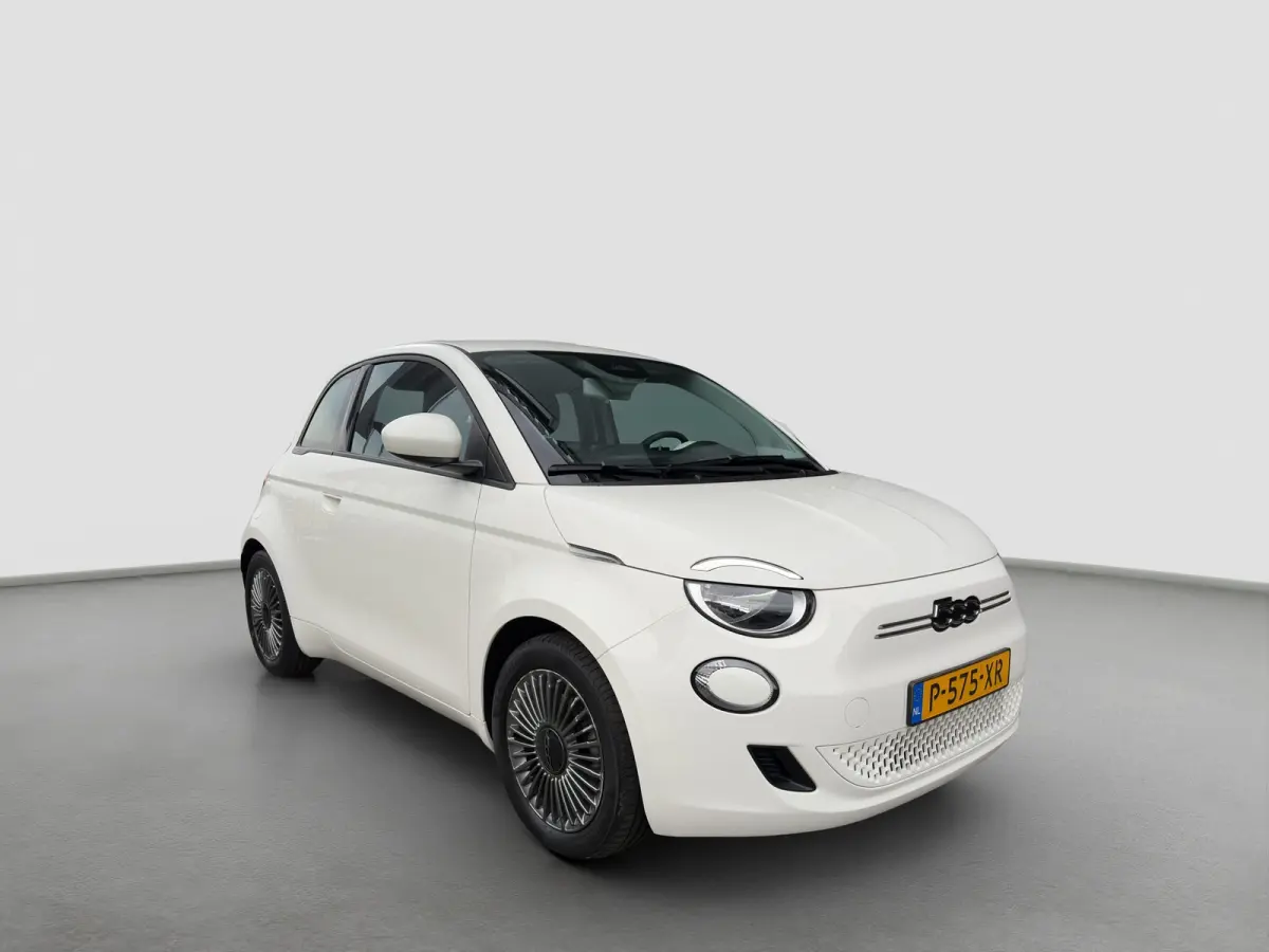 Icon 118pk 42 kWh | SOH 93% |  Navigatie | Climate control | Bluetooth | LM Velgen | Cruise control | Regensensor | Verkeersborddetectie |