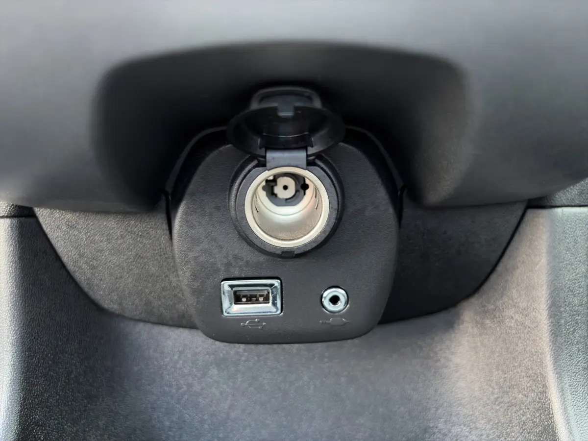 1.0 VVT-i 72pk x-joy | Camera | Carplay | Cruise Control | Climate Control | DAB | Lichtmetalen velgen | Privacyglass | Bluetooth |