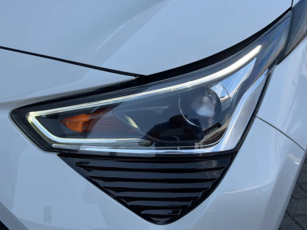 1.0 VVT-i 72pk x-joy | Camera | Carplay | Cruise Control | Climate Control | DAB | Lichtmetalen velgen | Privacyglass | Bluetooth |