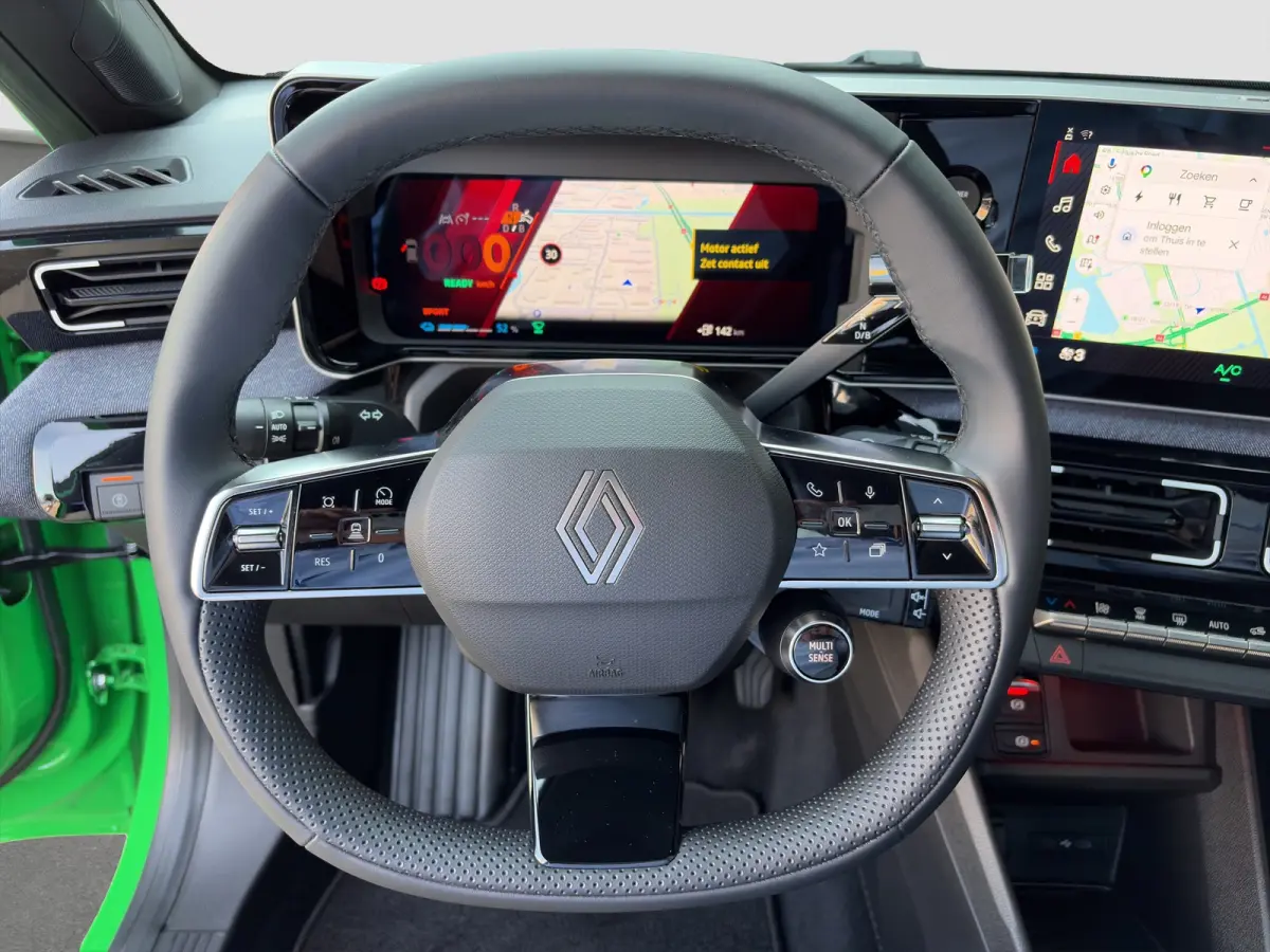 urban range techno 120pk 40 kWh | Camera | Adaptive Cruise Control | Climate Control | 18-inch velgen | Navigatie | Draadloze telefoonlader | Parkeersensoren | Keyless entry |
