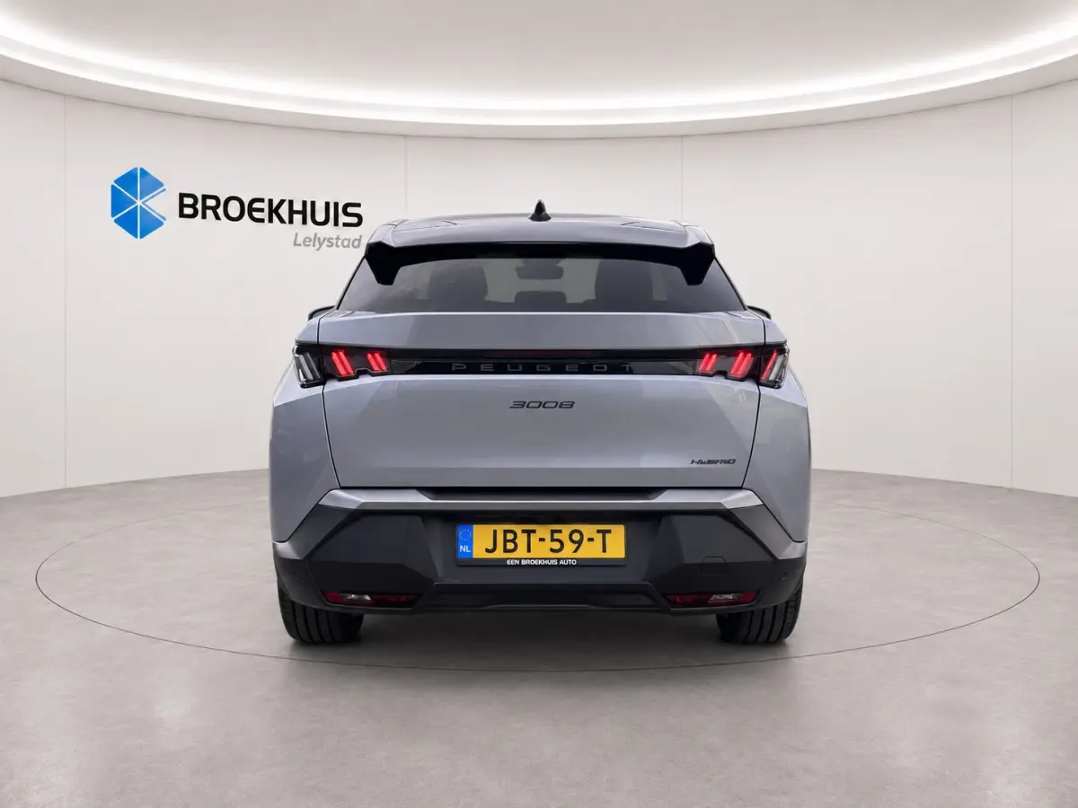 1.2 HYBRID 145PK ALLURE AUTOMAAT / NAVI / LEDER / CLIMA / FULL-LED / 19" LMV / KEYLESS / CAMERA / APPLE CARPLAY / CRUISECONTROL / ORG. NL. !!