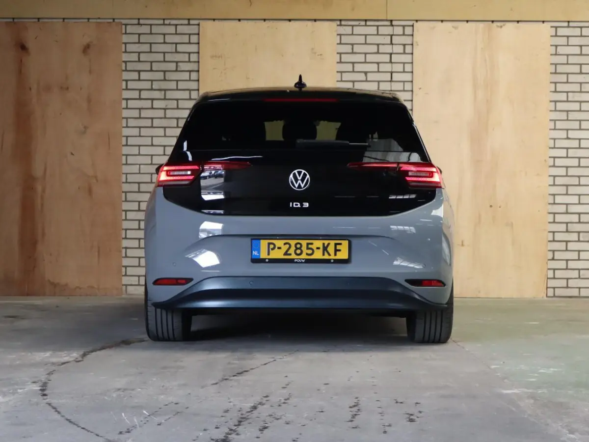 204pk First Plus 58 kWh | SoH 94% | Voorstoelen Verwarmd | Apple Carplay/Android Auto | Adaptive Cruise