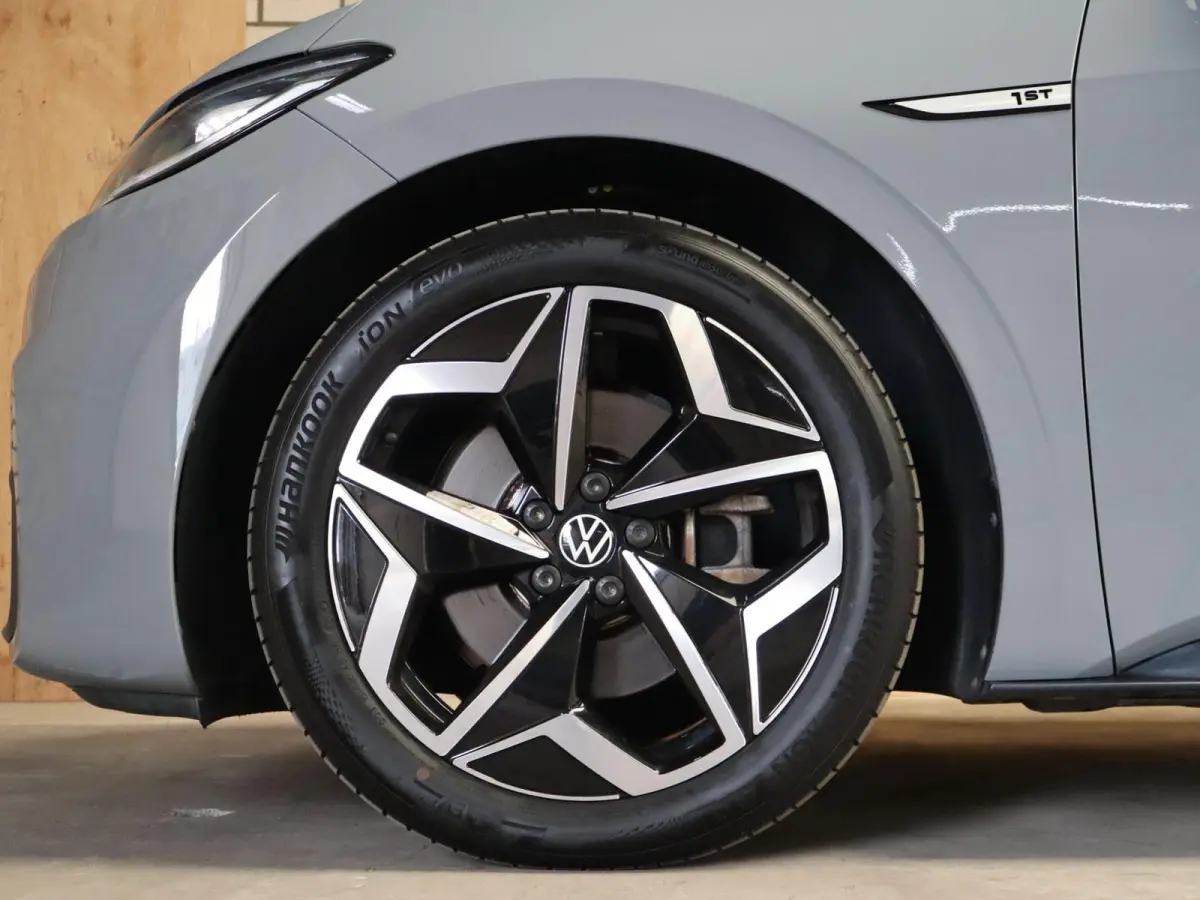 204pk First Plus 58 kWh | SoH 94% | Voorstoelen Verwarmd | Apple Carplay/Android Auto | Adaptive Cruise