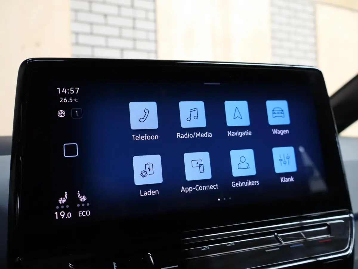 204pk First Plus 58 kWh | SoH 94% | Voorstoelen Verwarmd | Apple Carplay/Android Auto | Adaptive Cruise