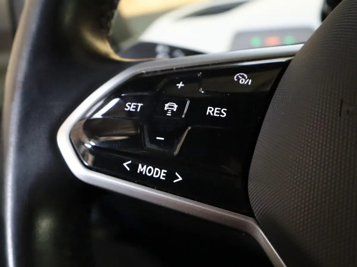 204pk First Plus 58 kWh | SoH 94% | Voorstoelen Verwarmd | Apple Carplay/Android Auto | Adaptive Cruise