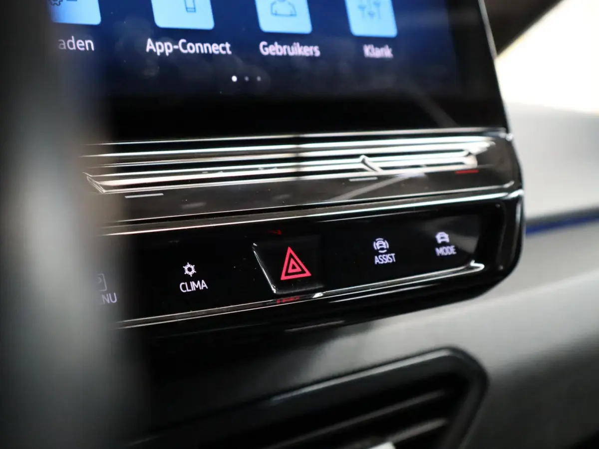 204pk First Plus 58 kWh | SoH 94% | Voorstoelen Verwarmd | Apple Carplay/Android Auto | Adaptive Cruise