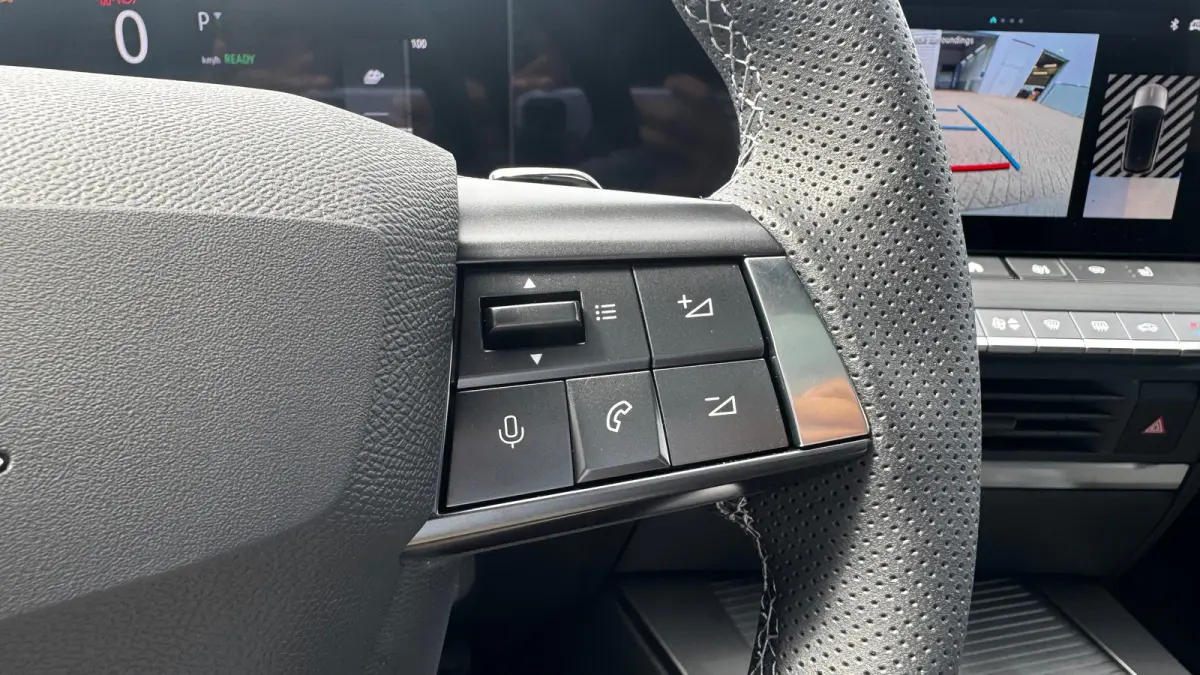 Astra-e Ultimate - | Achteruitrijcamera 180° | Adaptive Cruise control | Apple CarPlay en Android Auto ondersteuning
